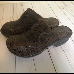 Born Concept Brown Leather Clogs Size 7
